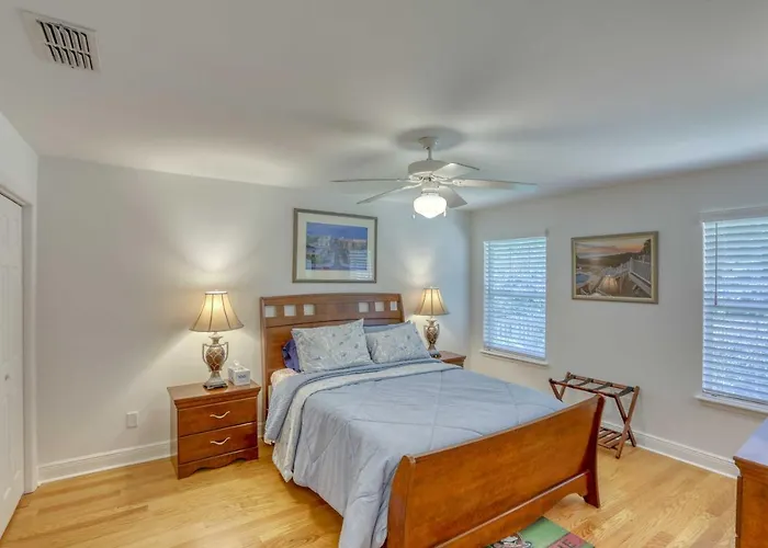 Holiday home Bright Home, 5 Mi To Dtwn And Ella! Tallahassee